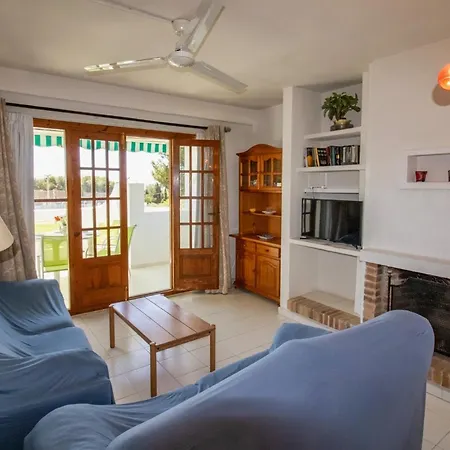 De 3 Y Piscina Fuentes Апартаменты *